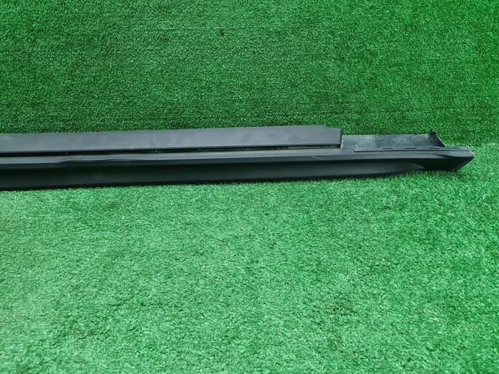 Накладка порога правая Volvo S90 (2016-н.в.)