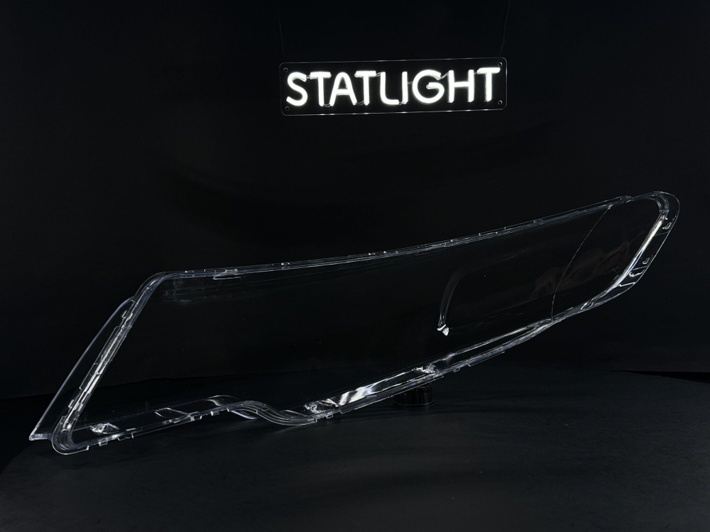 Правое стекло фары KIA Cerato 2 2008-2013