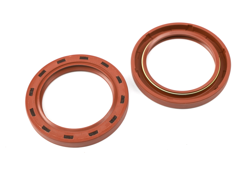 Сальник 2.2 - 65х90х10 а/м МАЗ, ГАЗель, ГАЗ-53 ступицы (красный с пружиной/NBR)Резинотехника ( ОЕ 5434-2304130-001 к. )