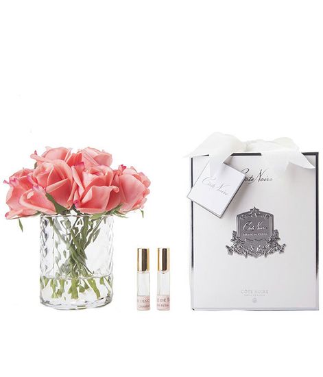 Букет коралловых роз в прозрачной вазе "ёлочка", Cote Noire