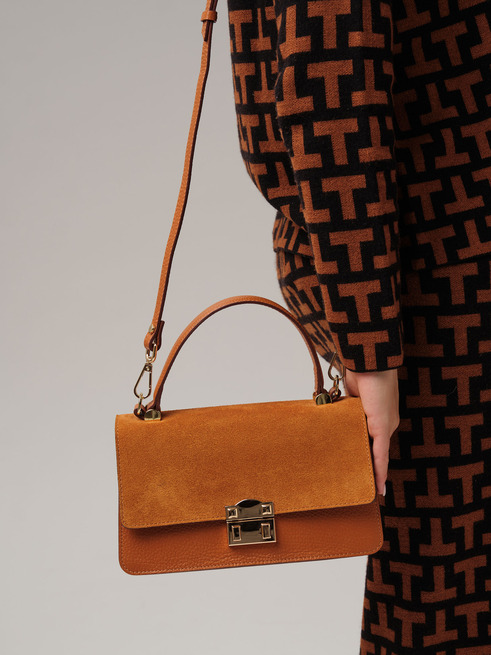 Сумка Deboro 30567 оранжевый фрукт