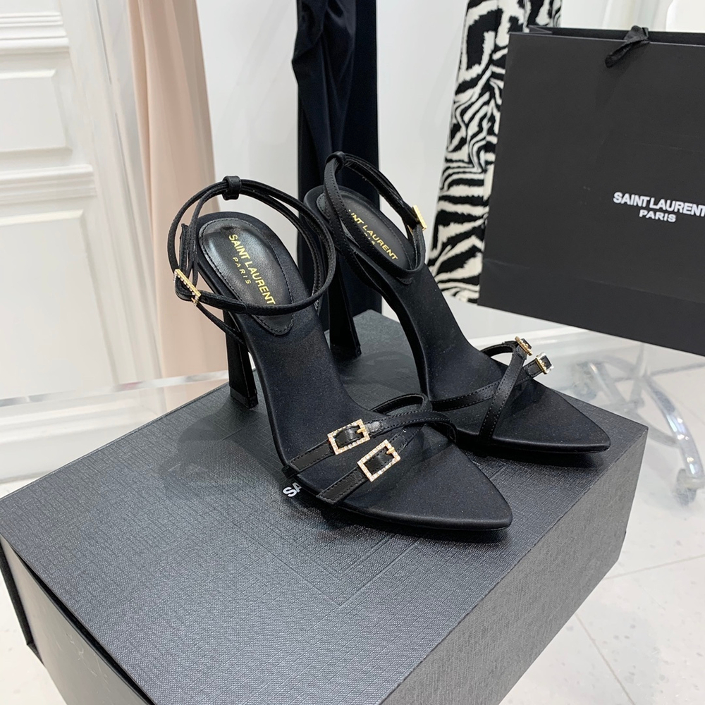 Saint Laurent Pumps