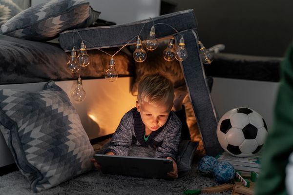 Как выбрать подушку для ребёнка 2–5 лет: высота, наполнитель, форма, рекомендации врачей