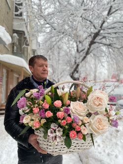 Цветы в корзине «Нелли»