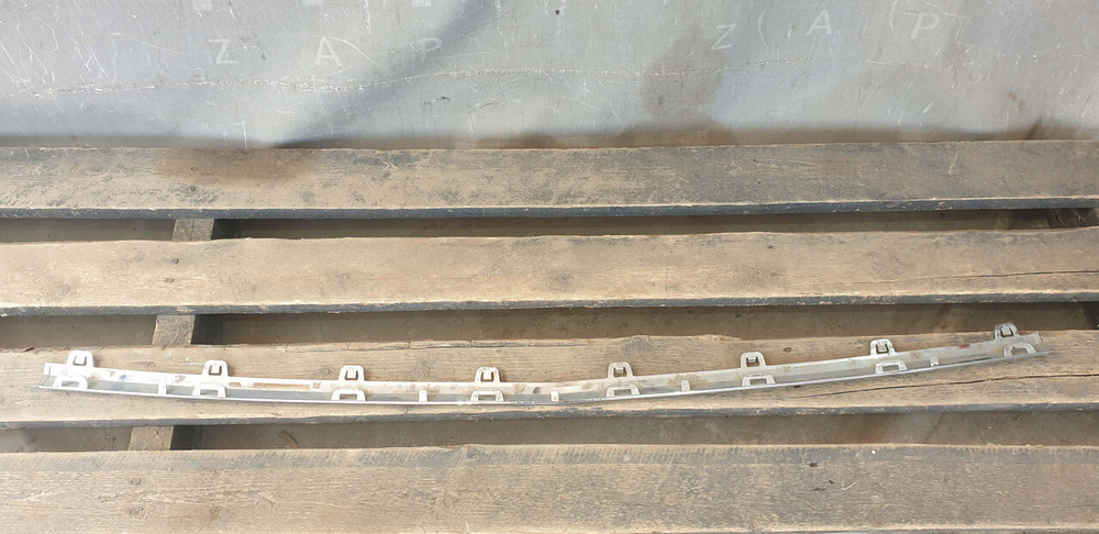 Молдинг переднего бампера Mercedes GLC (X253) 15-19 Б/У Оригинал A2538852600