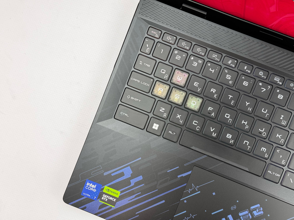 Игровой MSI Pulse RTX 4070 / Ultra 7 155H / 16GB / 1TB / 2.5K / 240Hz / Win11 / Русско-Английская клавиатура