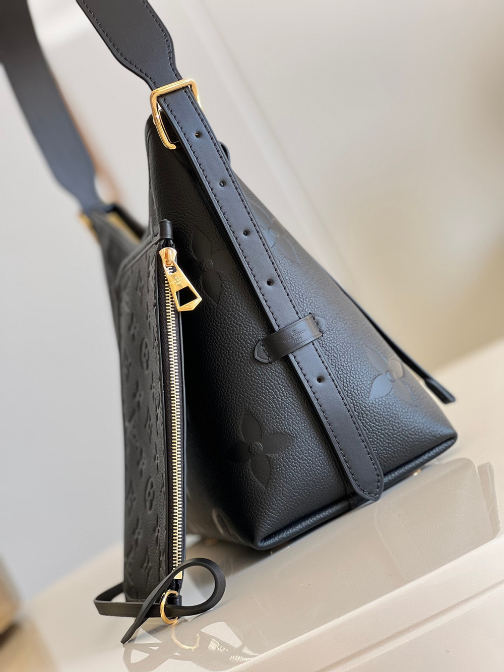 Louis Vuitton CarryAll PM
