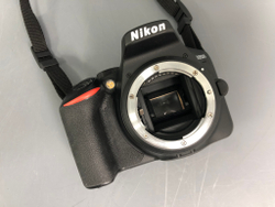 Nikon D3500 + 18-55mm 3.5-5.6G VR 32.900 кадров
