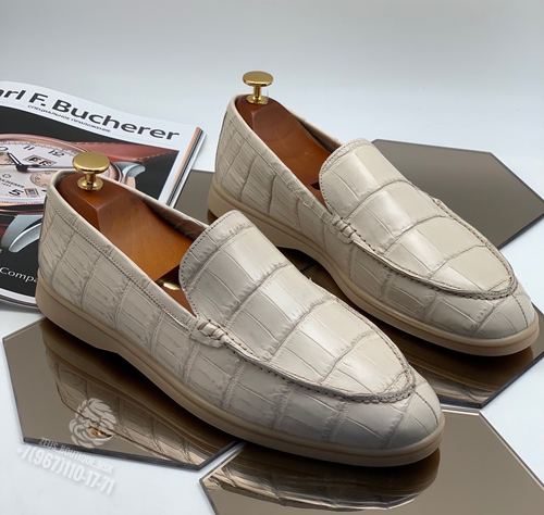 Лоферы Loro Piana из кожи крокодила