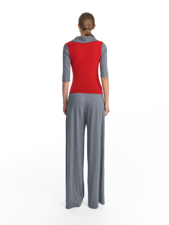 Поло красное с контрастными рукавами