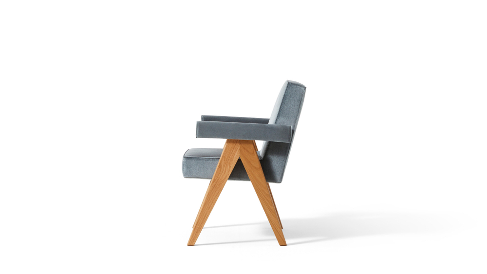 Кресло Cassina COMMITTEE CHAIR