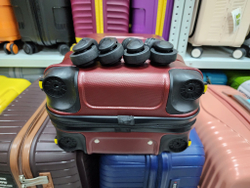 Чемодан ручная кладь 40*30*20