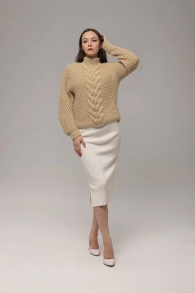 Свитер крупной вязки