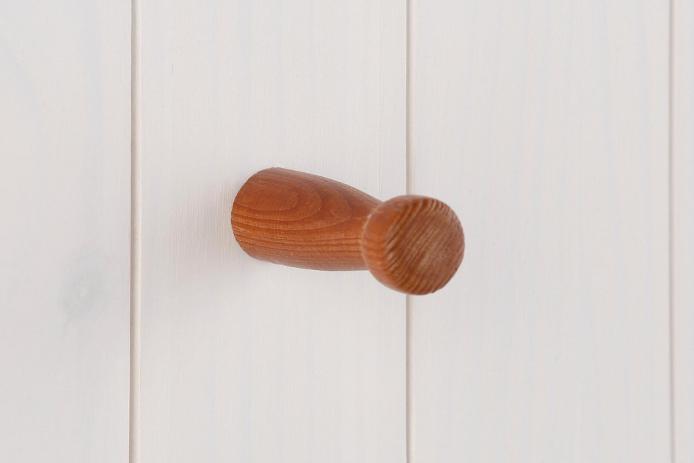 Вешалка настенная