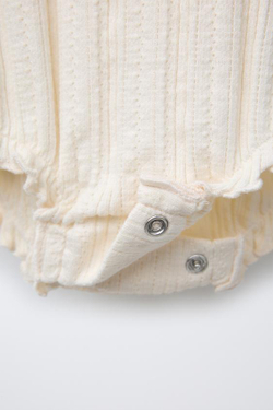 ZARA ПЕРФОРИРОВАННОЕ БОДИ С КРУЖЕВОМ, СВЕТЛО-БЕЖЕВЫЙ