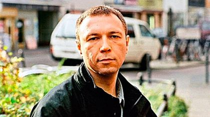 Виктор Пелевин: Пересечение постмодернизма и фэнтези