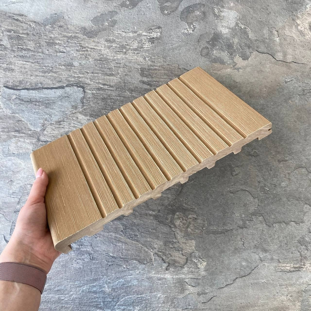 Ступень ДПК Latitudo Step-342 342х23х4000 Орех Полнотелая