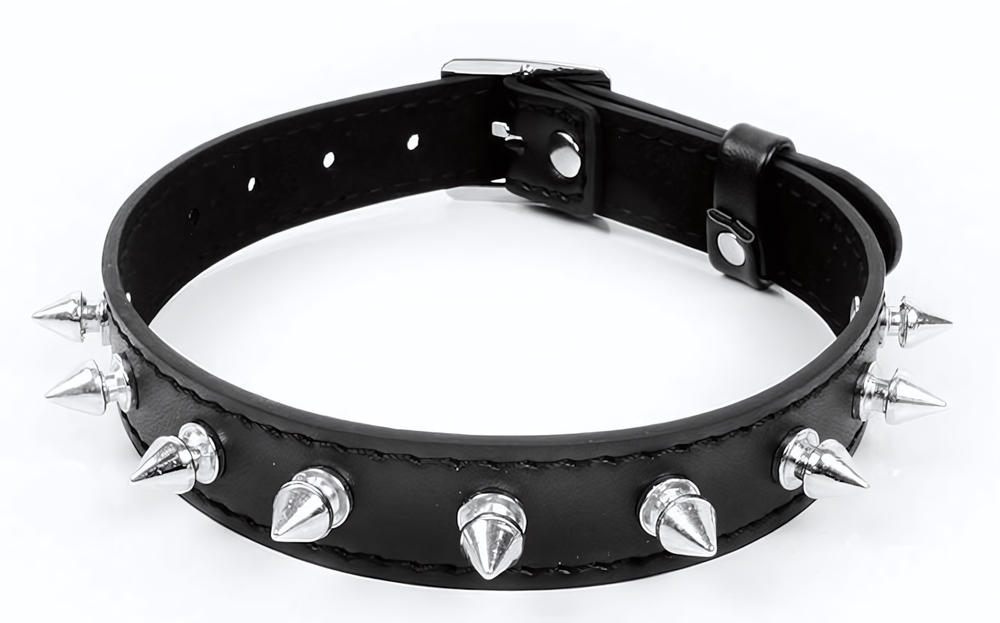 Черный ошейник с серебристыми шипами (Цвет: черный с серебристым)