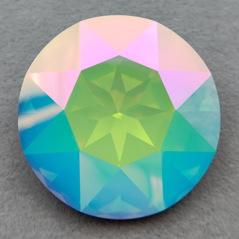 Swarovski 1201 Round FS, White Opal Transmission F