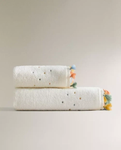 ZARA HOME ДЕТСКОЕ ПОЛОТЕНЦЕ С КИСТОЧКАМИ, ЖЕЛТОВАТО-БЕЛЫЙ