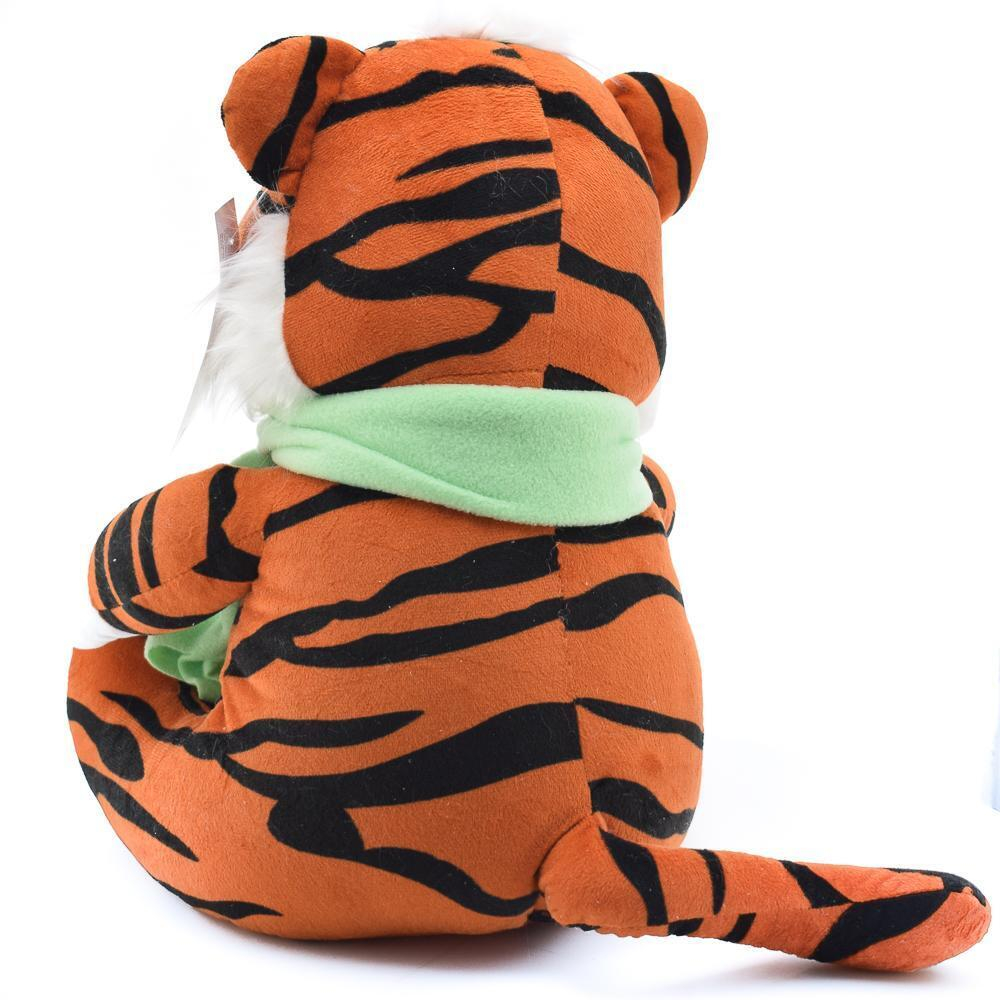 Тигренок в шарфе (Нижний Новгород)