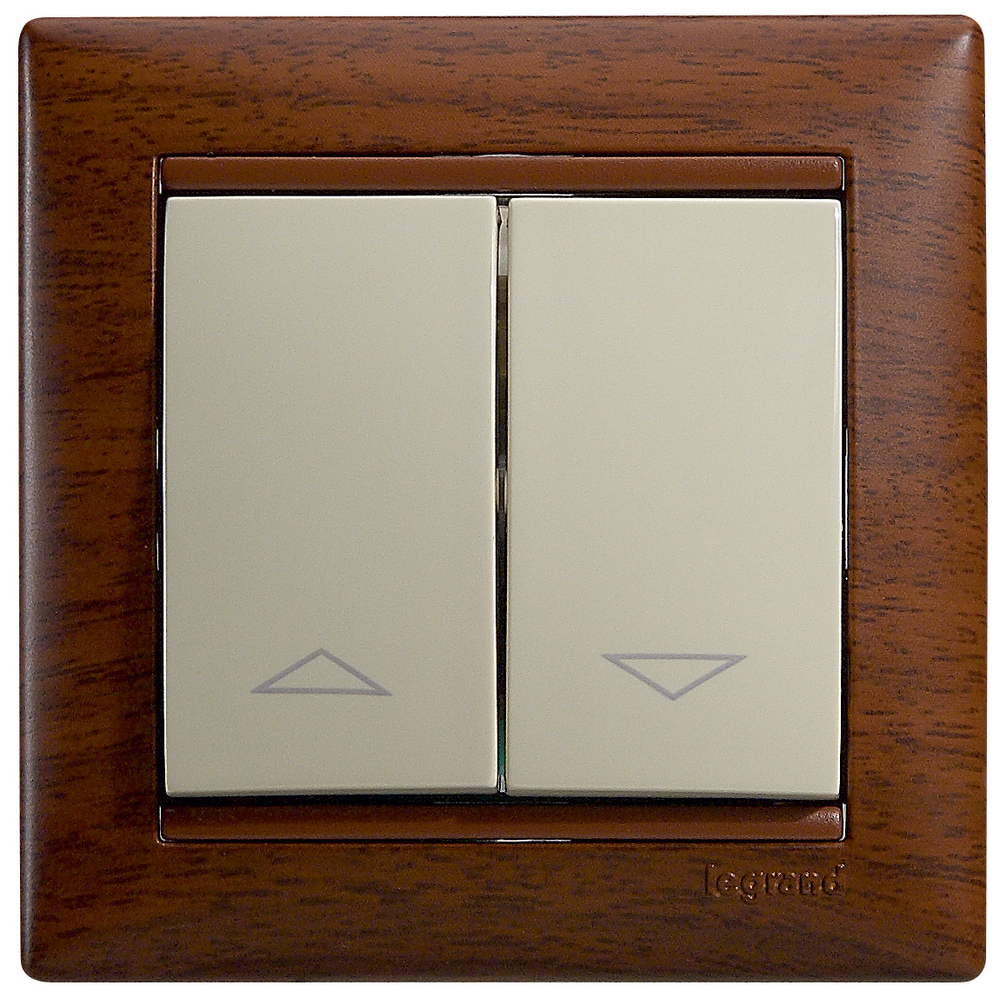 Рамка 1 пост тонированное дерево Valena Classic LEGRAND