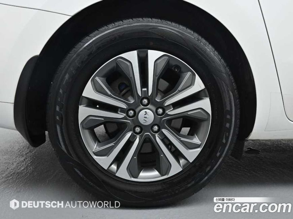 Kia The New Carnival (Sedona) 9-и местный Luxury (05.2020)