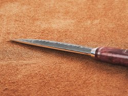 Якутский нож "Амга", сталь Х12МФ, рукоять гранатовая стабилизированная карельская береза / рисунок