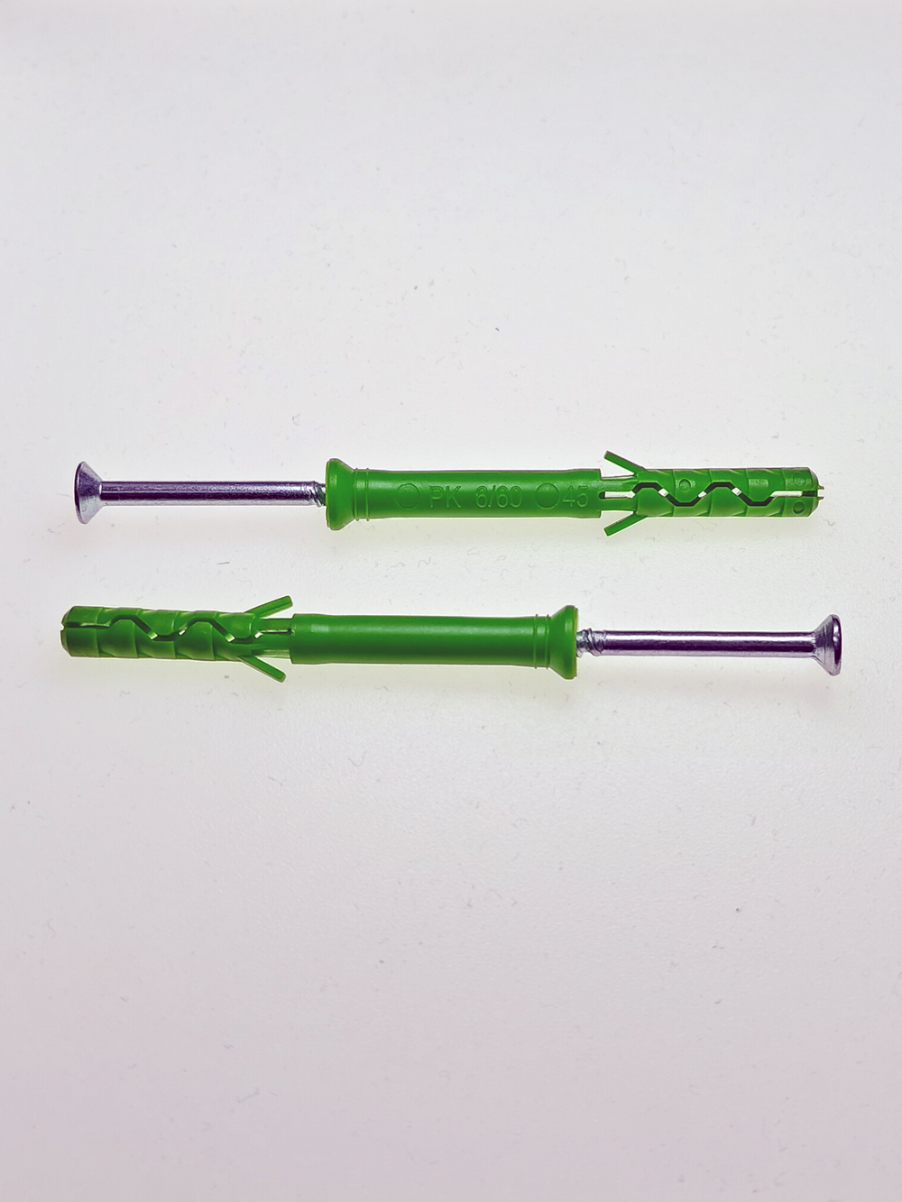 6х60 Дюбель (УСЫ) с шурупом потай (20 шт)