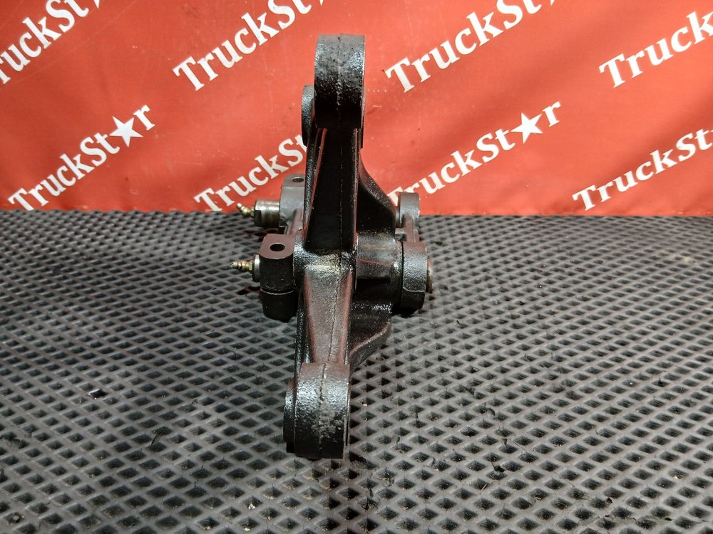 Кронштейн крепления передней рессоры (2-го моста)