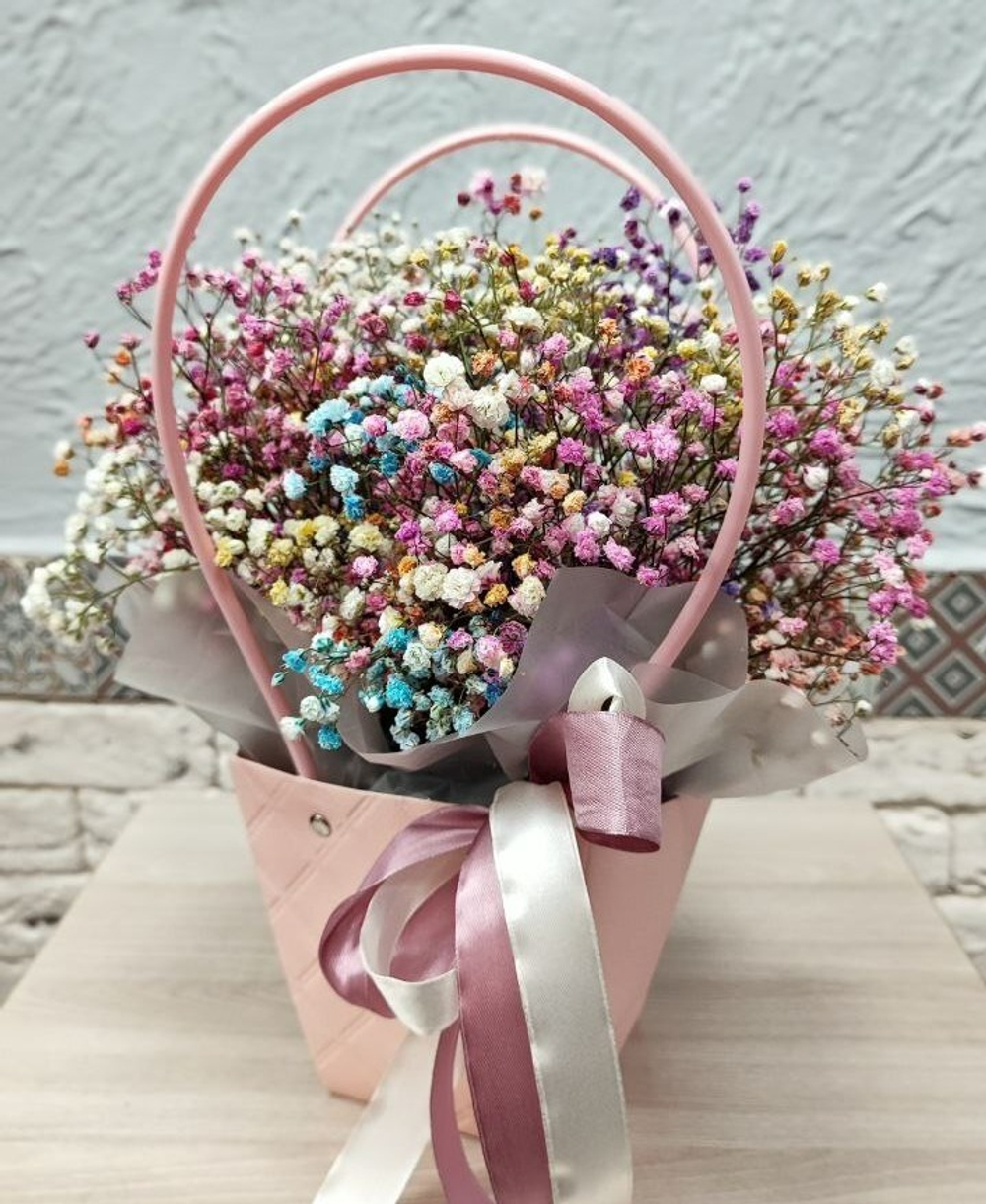 Сумочка с разноцветной гипсофилой