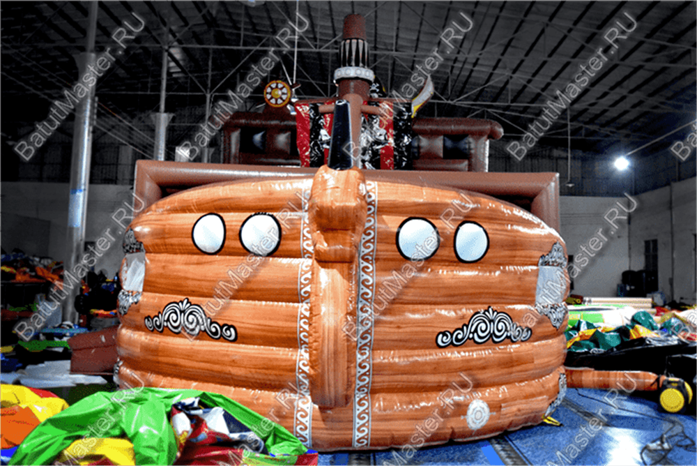 Надувной корабль "Весёлый Роджер Brown"