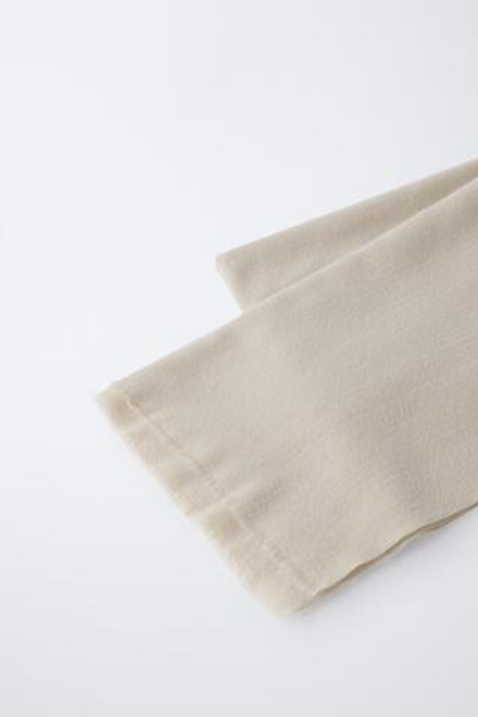 ZARA ШАРФ ИЗ МЯГКОЙ ТКАНИ, ПЕСОЧНЫЙ