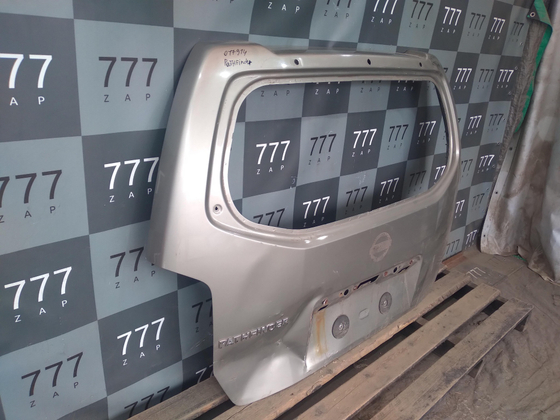 Крышка багажника Nissan Pathfinder 3 (R51) 04-14 Б/У Оригинал 
90100EB330