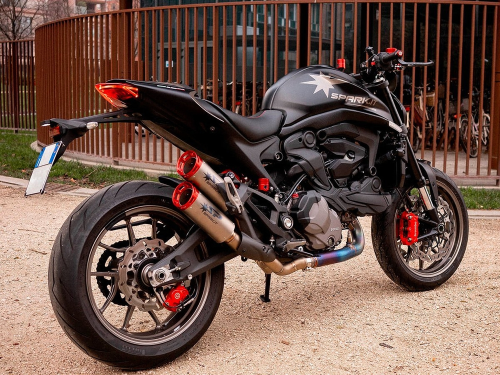 GDU8527 SPARK RACING TITANIUM COLLECTOR (M 937)