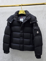 Пуховик Moncler