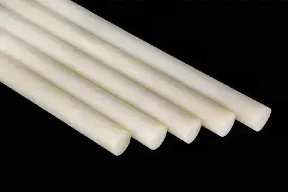 Капролон стержень (круг) ПА-6 ф40мм L200мм