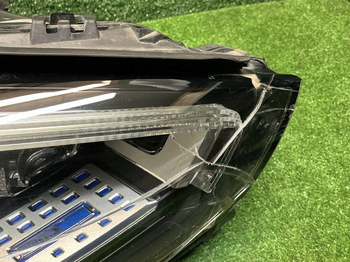 Фара правая Mercedes S W223 (20-нв) Digital Light