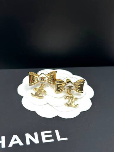 Серьги CHANEL