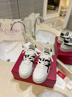 Valentino Sneaker