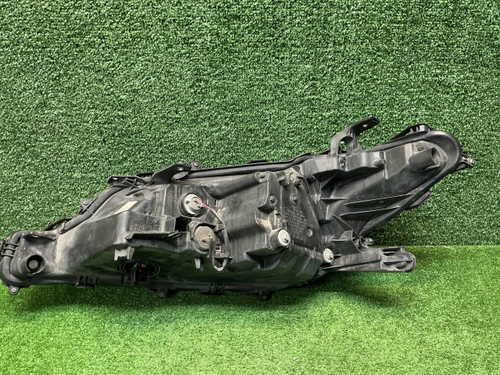 Фара правая Toyota Camry xv70 (2017-н.в.) LED