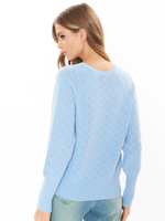 Женский джемпер голубой с V-образным вырезом и узором ромбики