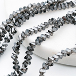 Бусина Треугольник, стекло, цвет темный серый+серебристый, размер около 3*4 мм, цена за нить 32 см