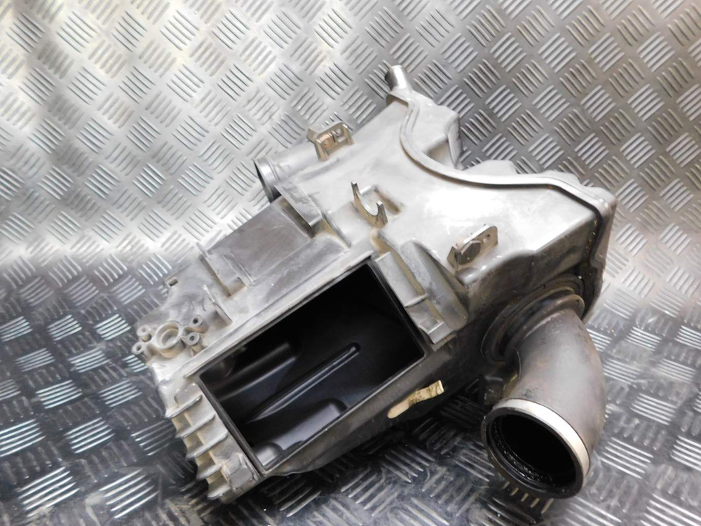 Корпус воздушного фильтра BMW R1200GS 2005