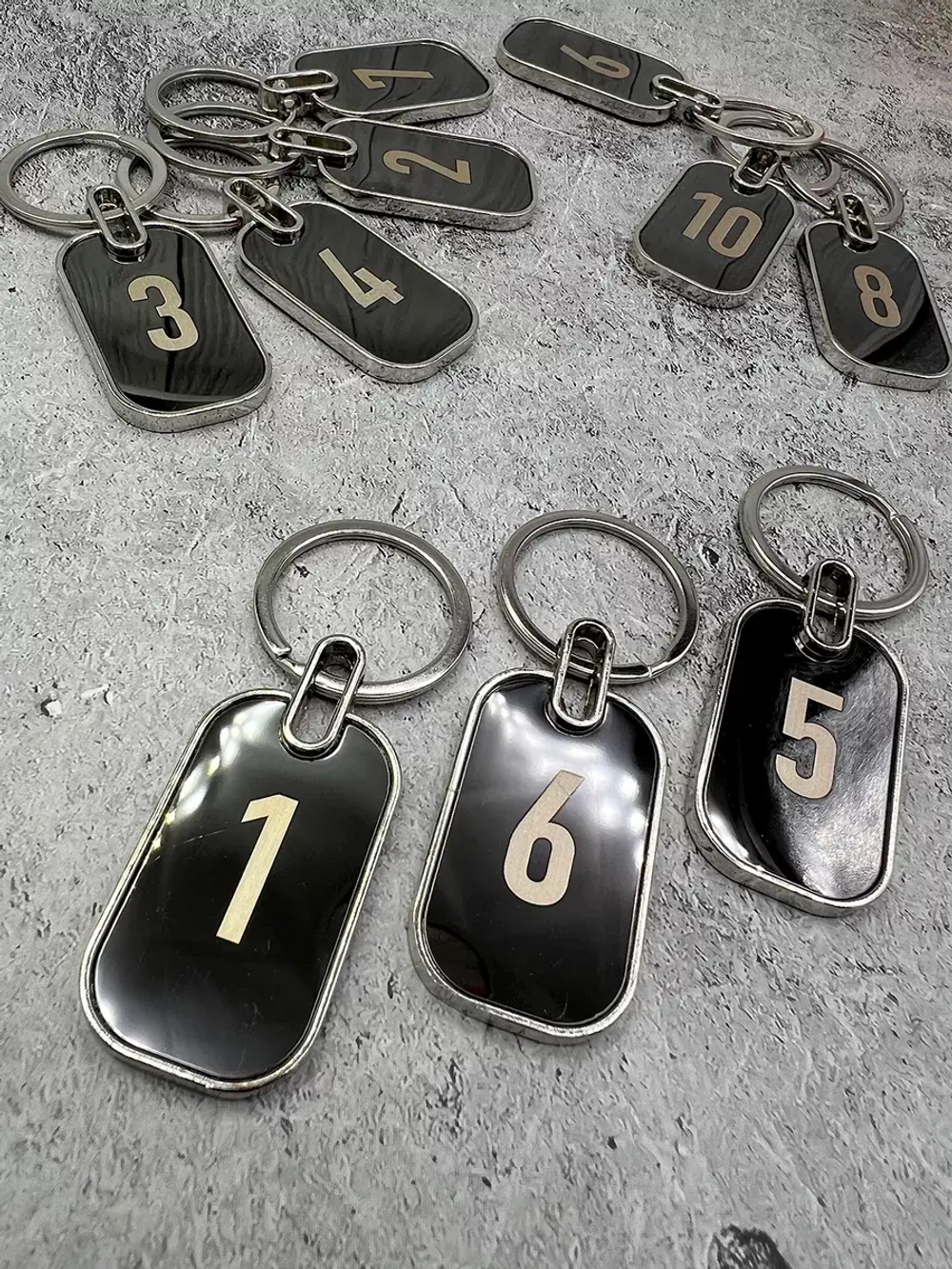 Номерки на ключи металл