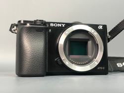 Sony A6000 kit 16-50mm 1.8 OSS