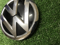 Эмблема решетки радиатора VW Polo sedan 5 (15-20)