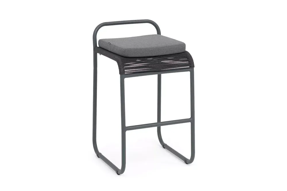 "Ането" стул барный плетеный из роупа, каркас алюминий темно-серый (RAL7024) муар, роуп темно-серый круглый, ткань темно-серая 027