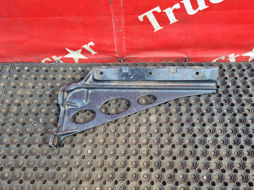 Кронштейн бака AdBlue левый