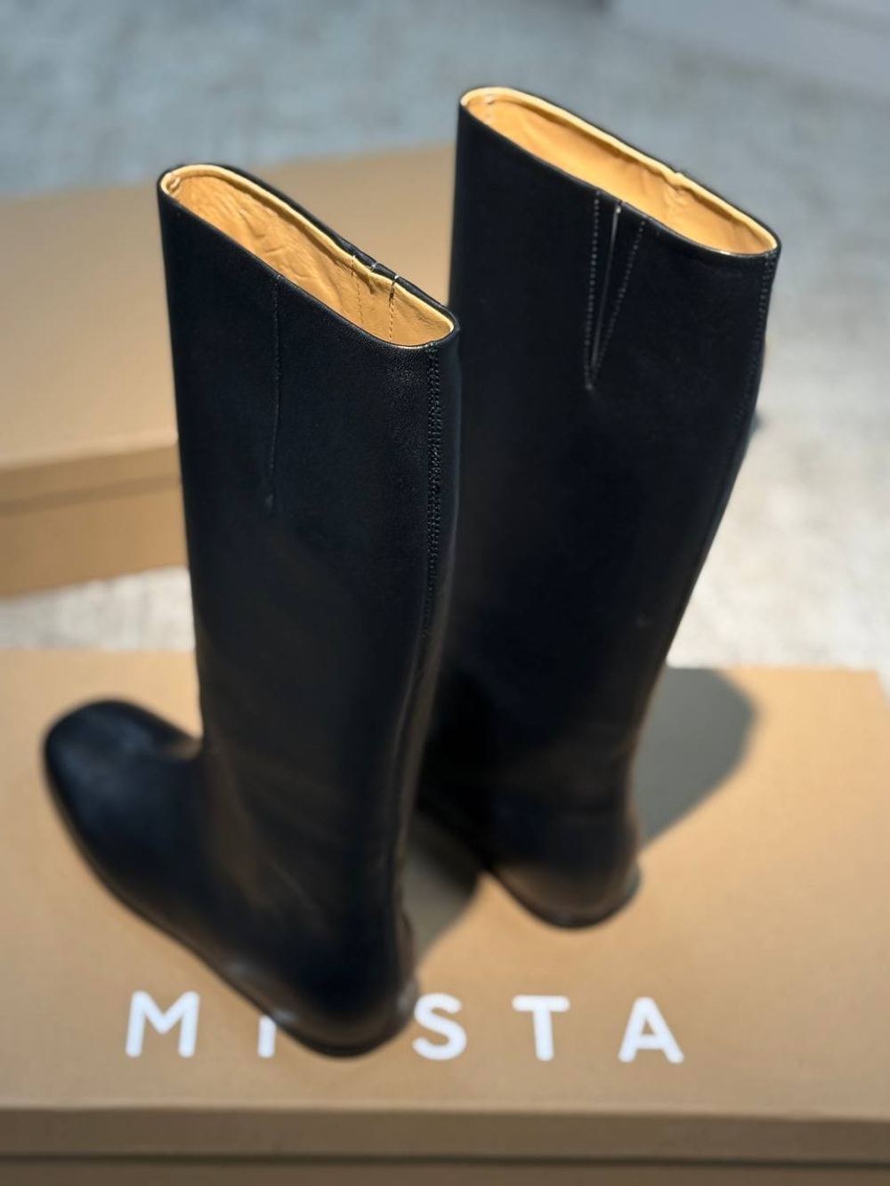 Сапоги Miista